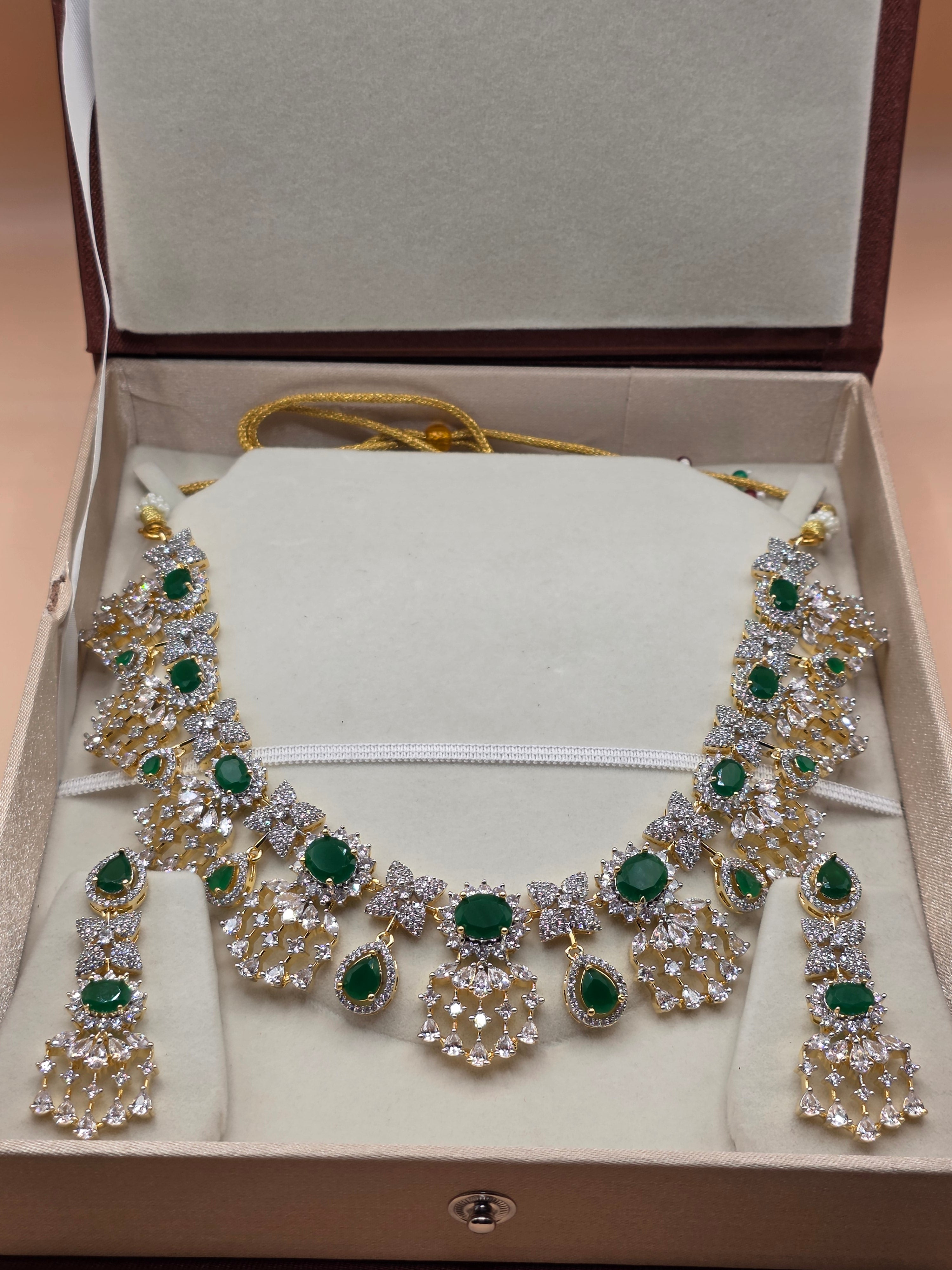 Emerald Royale Radiance suite