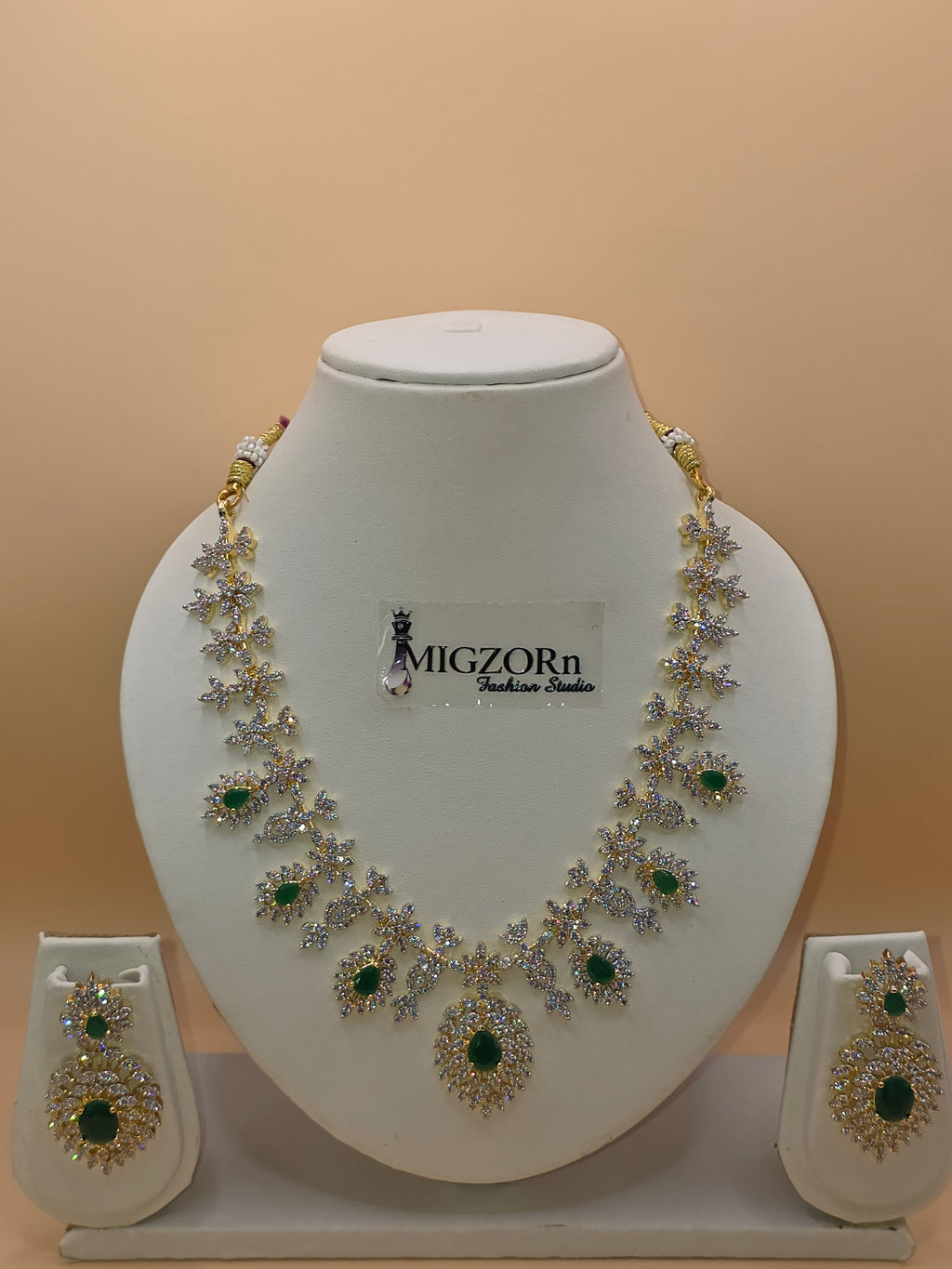 Emerald Floral Royale Radiance Suite