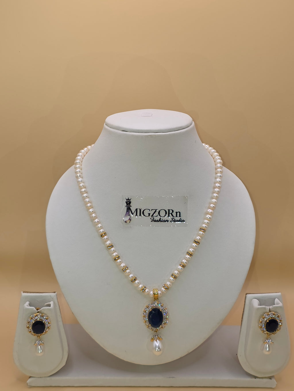 Midnight Sapphire Pearl Royale Set