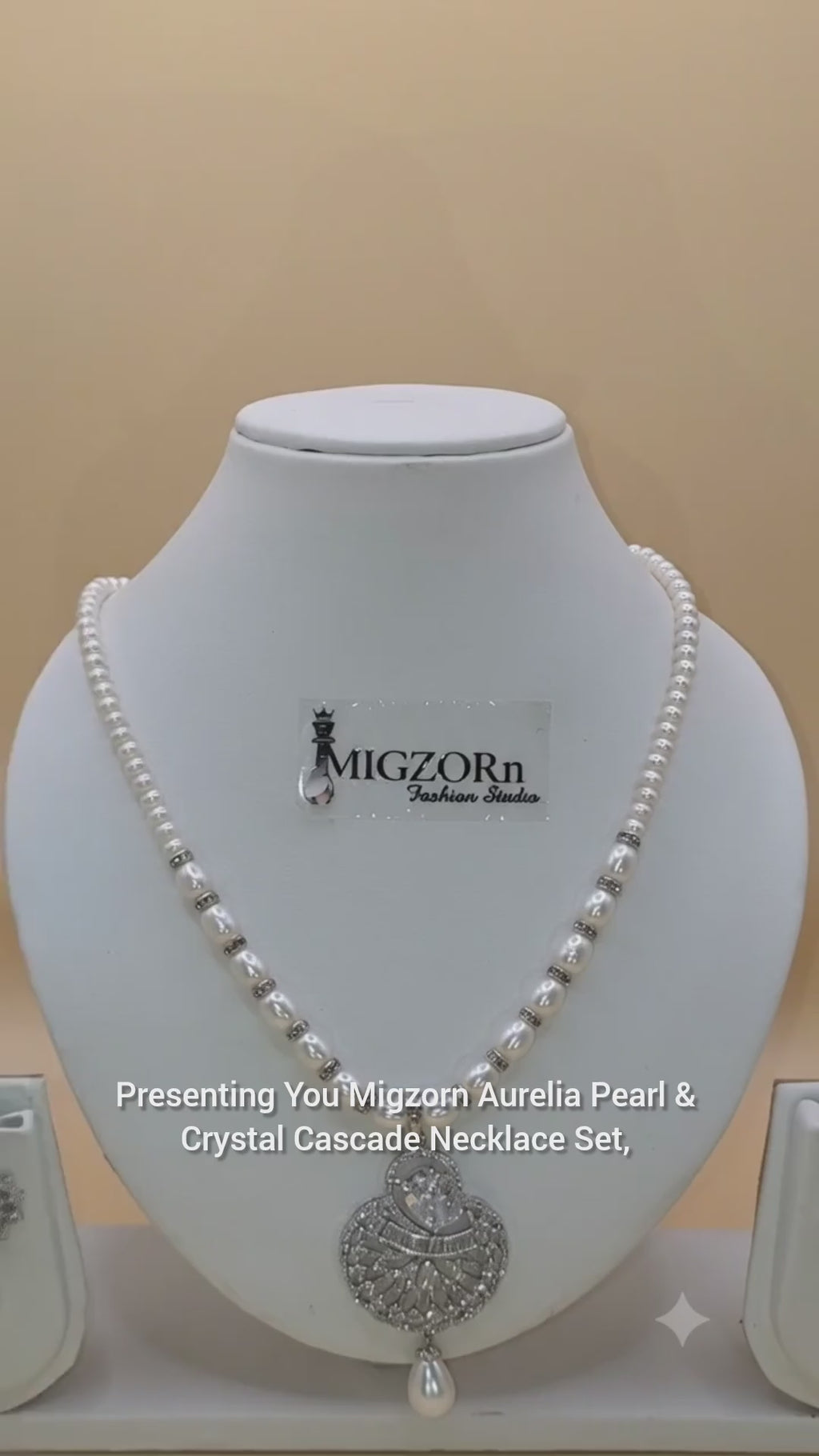 MIGZORn Aurelia Pearl & Crystal Cascade Necklace Set
